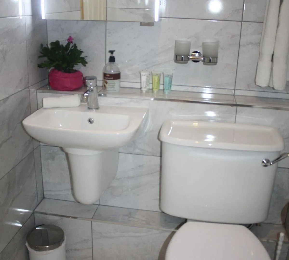 Almanii Bed and Breakfast Dublin 3*,  Ierland